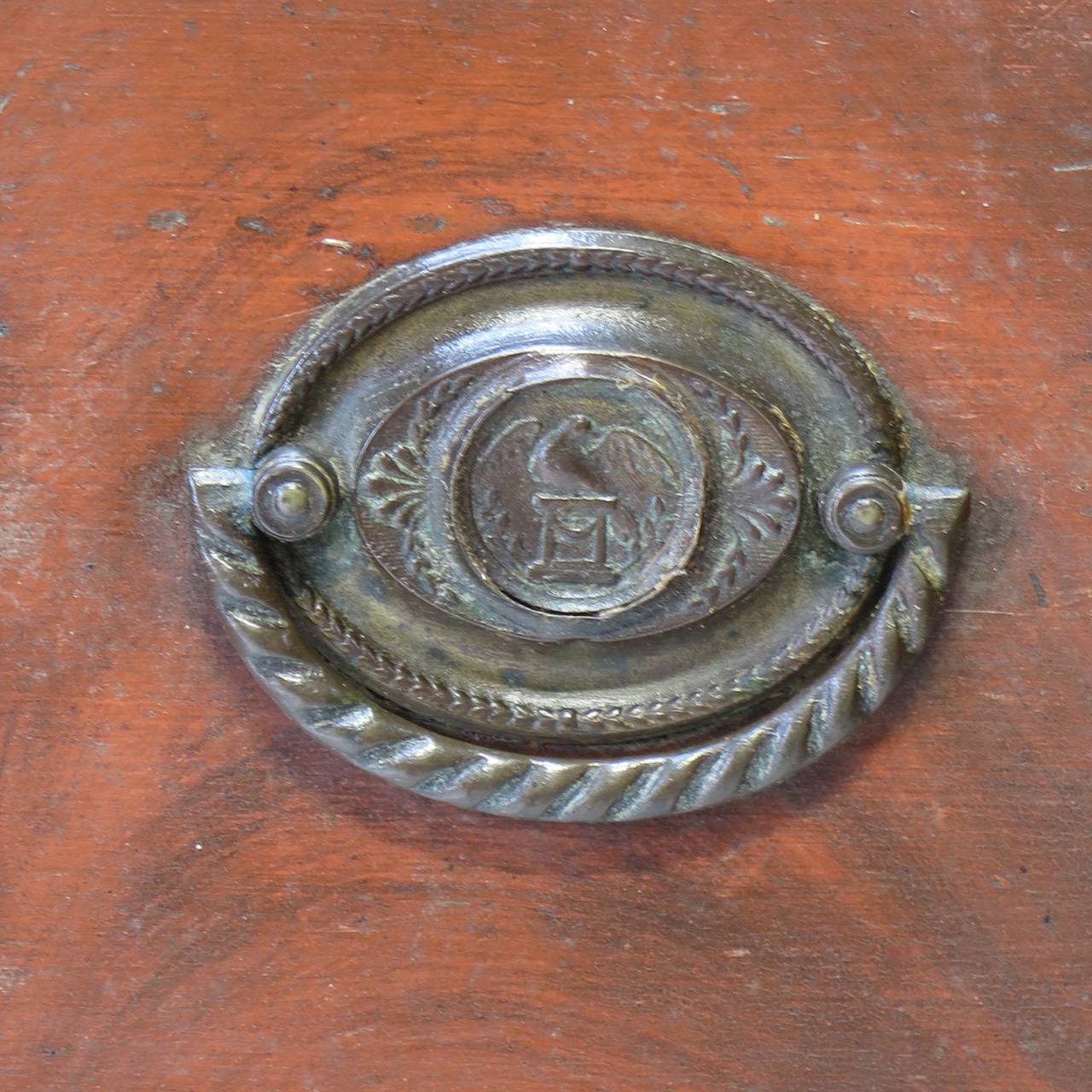 Cassettiera stile Impero con Trompe L'Oeil dipinto, Francia, XIX secolo in vendita 2