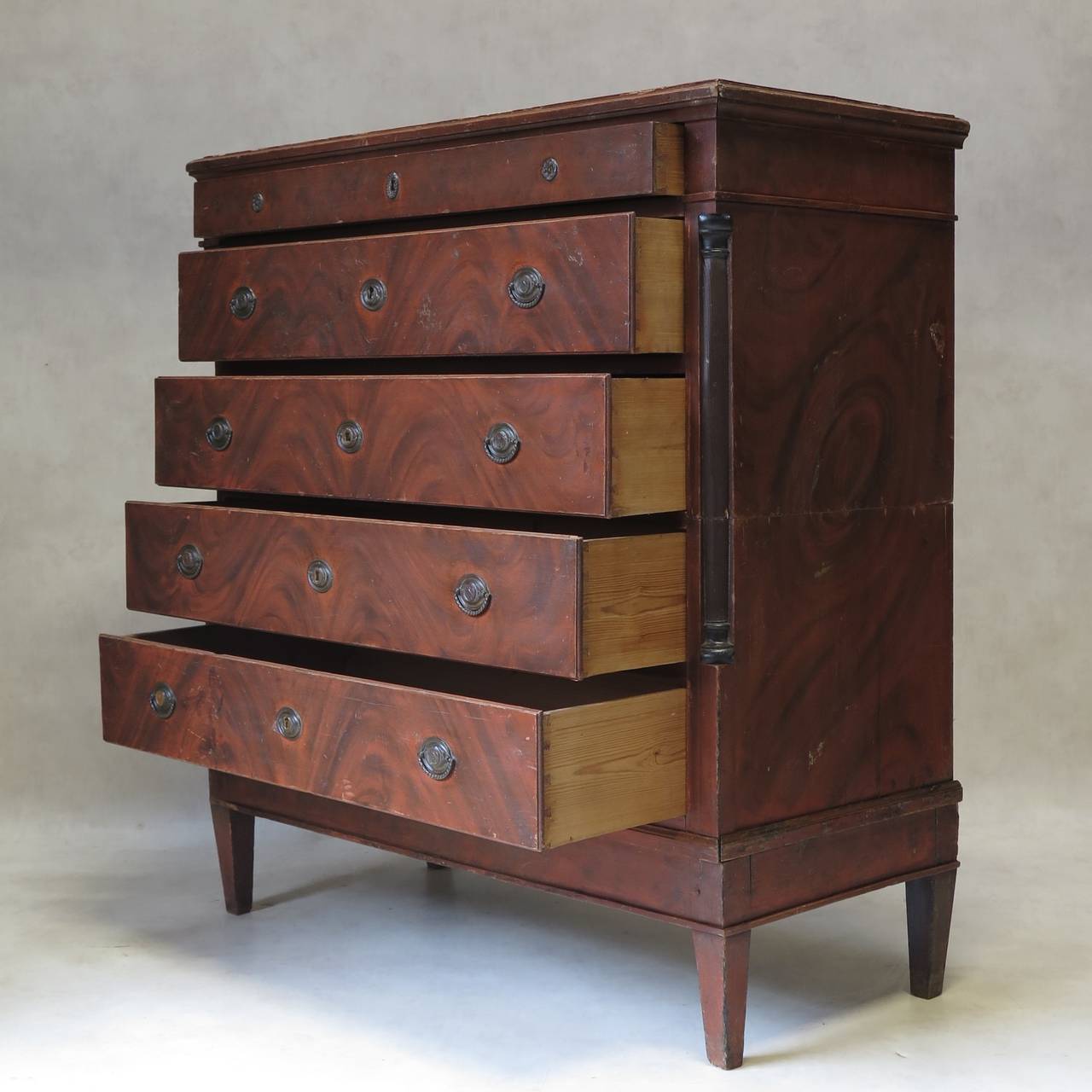 Empire Style Chest of Drawers with Painted Trompe L'Oeil, France, 19th Century In Good Condition For Sale In Isle Sur La Sorgue, Vaucluse
