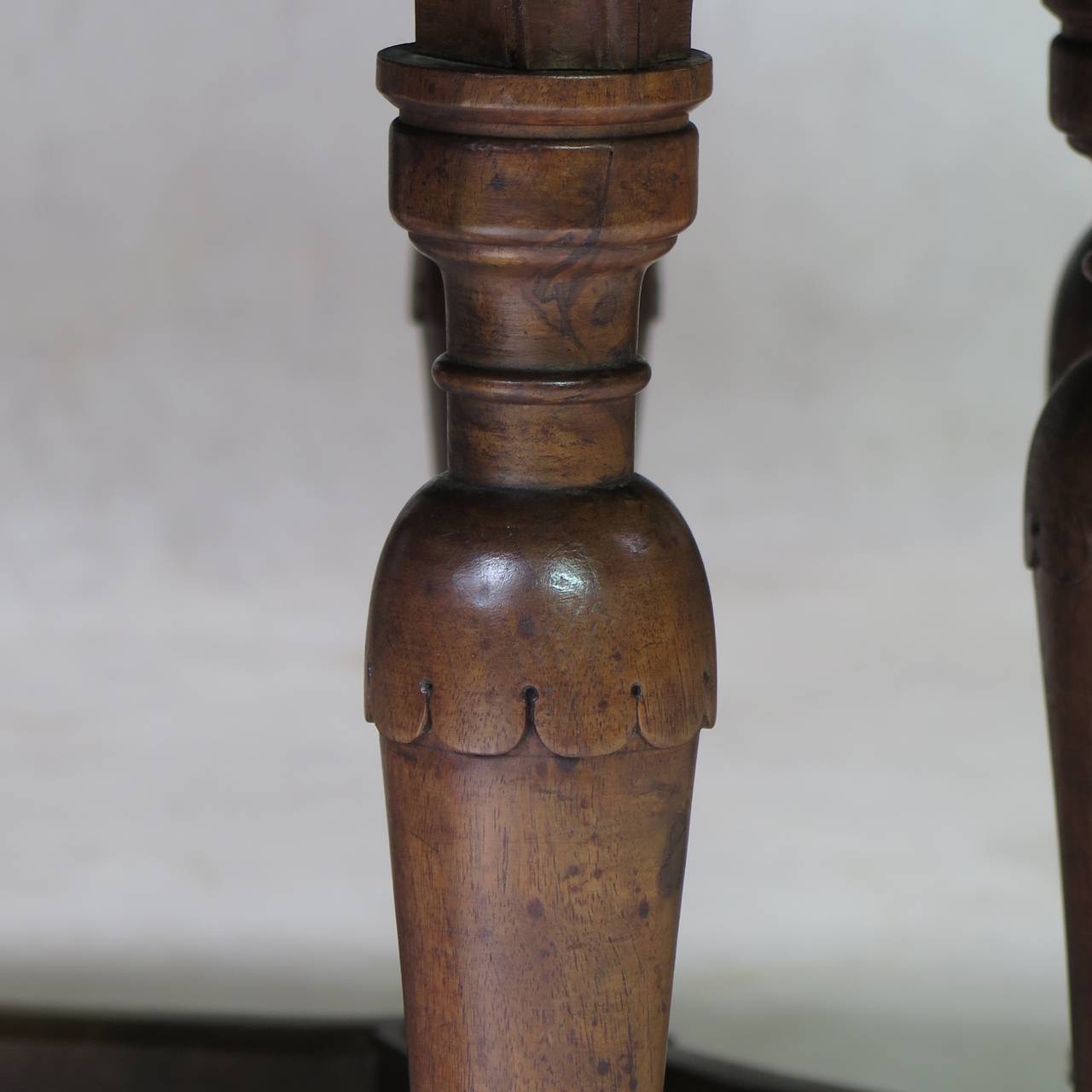 Oval Extending Walnut Dining Table, France, 19th Century 4
