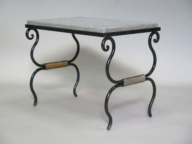 Mid-Century Modern Set of 3 Wrought Iron Nesting Tables - France, 1950s For Sale