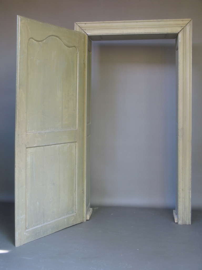 Small French 19th Century Oak Recessed Door For Sale 1