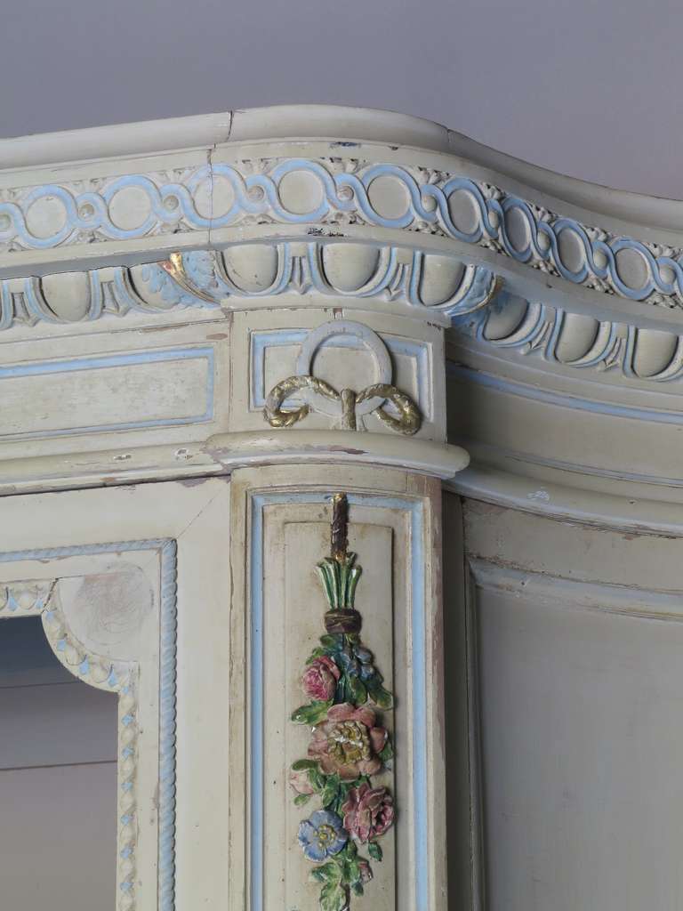 French Lovely Louis XVI Armoire with Curved Sides, France, 19th Century For Sale