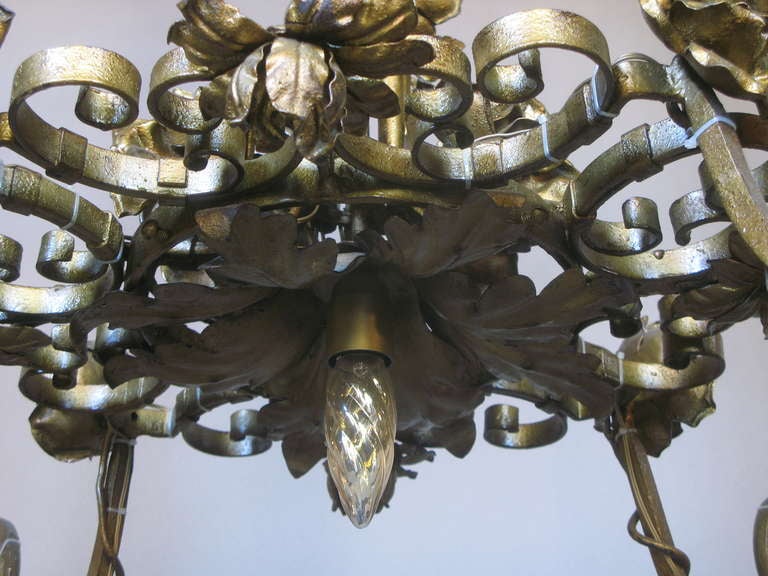Very Large Gilt Iron Chandelier, Italy, circa 1920s For Sale 4