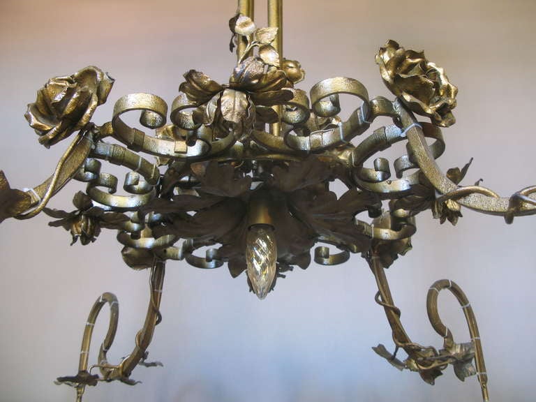 Very Large Gilt Iron Chandelier, Italy, circa 1920s For Sale 3