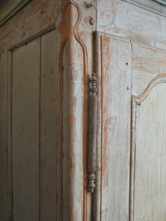 Country Très grande armoire, France, 18ème siècle en vente