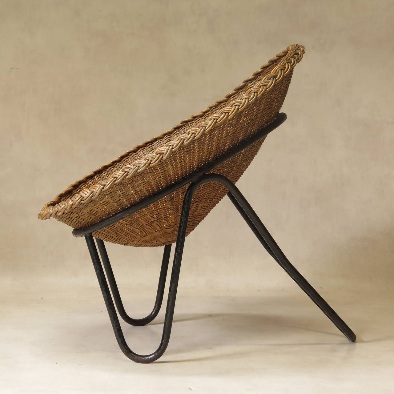 French Wicker and Iron Lounge Chair, France, 1950s For Sale