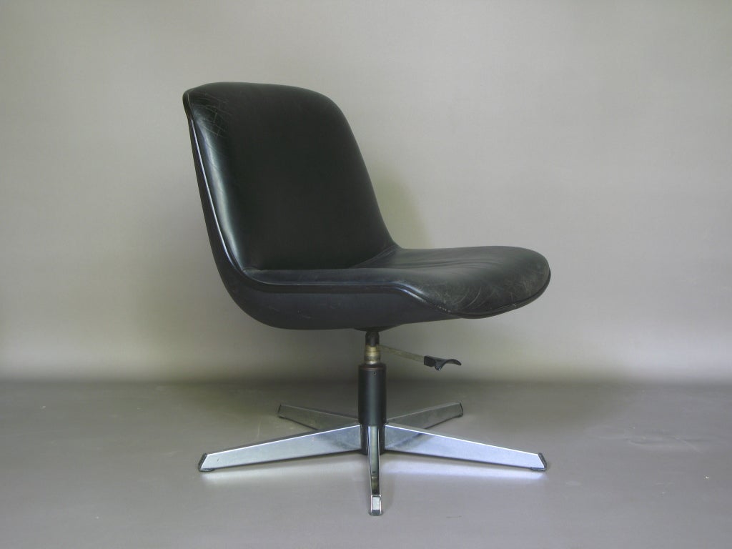 height adjustable swivel chair