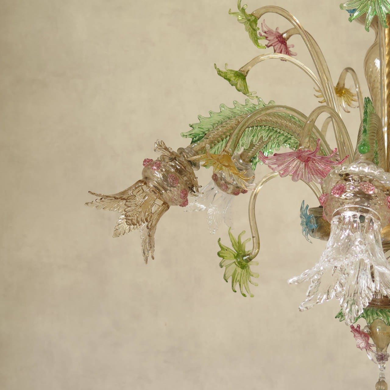 Large and Delicate Pastel Colour, Murano Chandelier, Italy, 19th Century For Sale 2