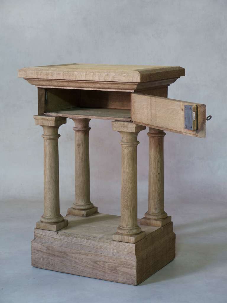 Oak Pedestal with Drawer, France, 19th Century In Excellent Condition In Isle Sur La Sorgue, Vaucluse