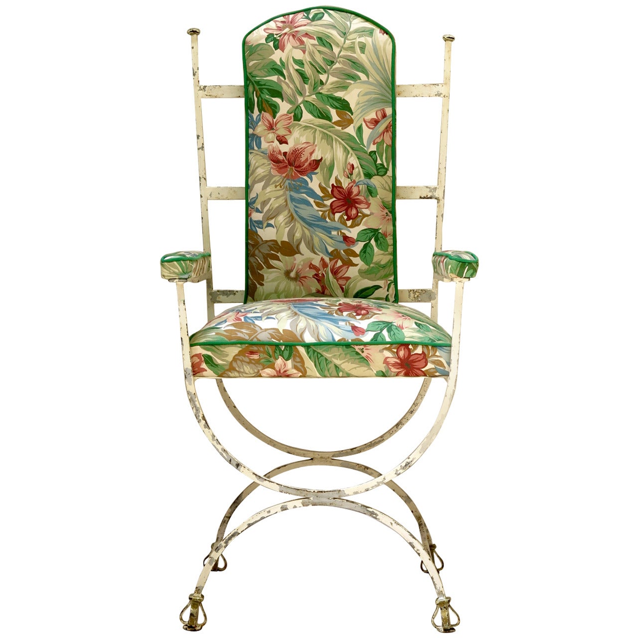 Fauteuil Art Déco en fer rembourré avec détails en forme de couronne, France, années 1940