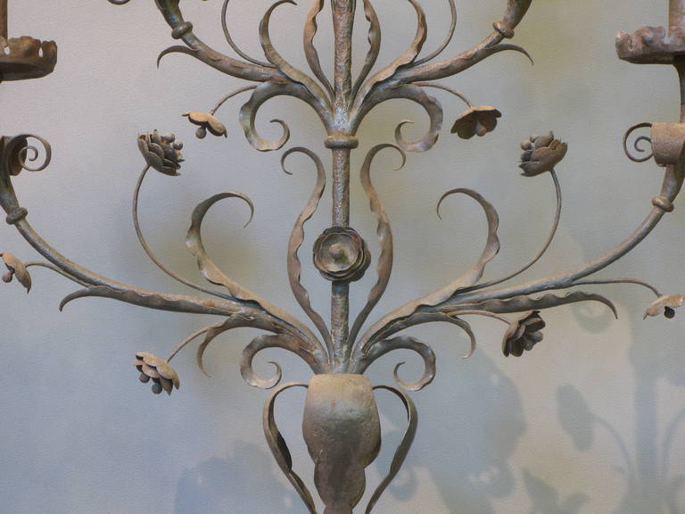 French 19th Century Wrought Iron Candleholder For Sale 1