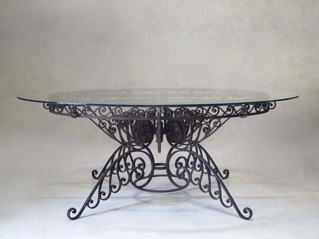 Spectacular Oval Wrought Iron Art Deco Dining Table, France, 1930s In Excellent Condition For Sale In Isle Sur La Sorgue, Vaucluse