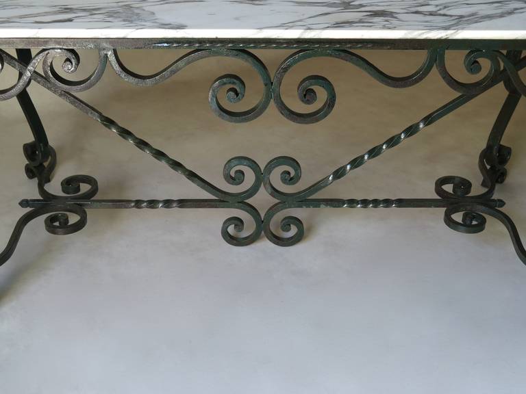 Art Deco French 1940s Wrought-Iron and Marble-Top Table For Sale