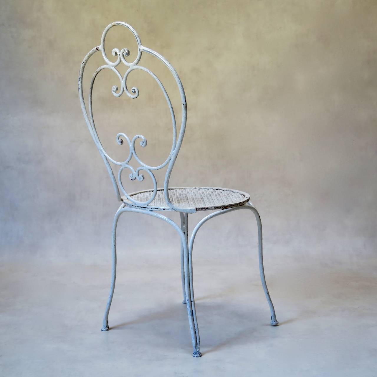 Wrought Iron Garden Table and Four Chairs, France, 1920s In Excellent Condition In Isle Sur La Sorgue, Vaucluse