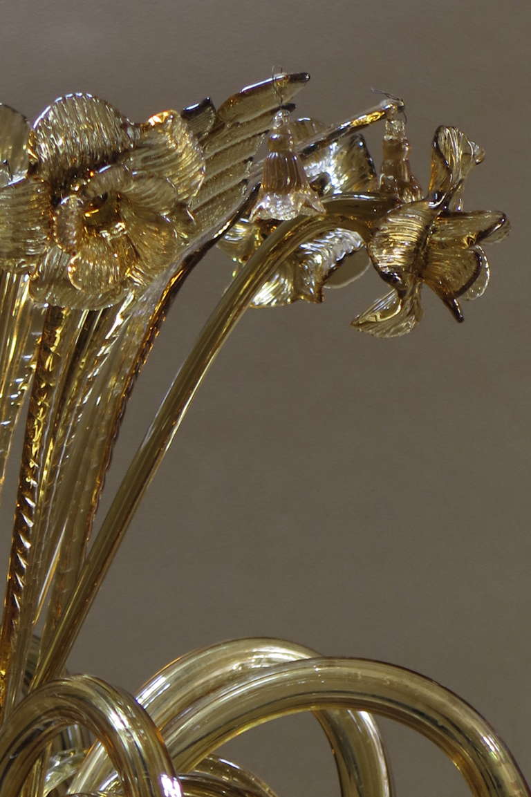 Italian Very Large Amber Murano Glass Chandelier - Italy, Early 20th Century