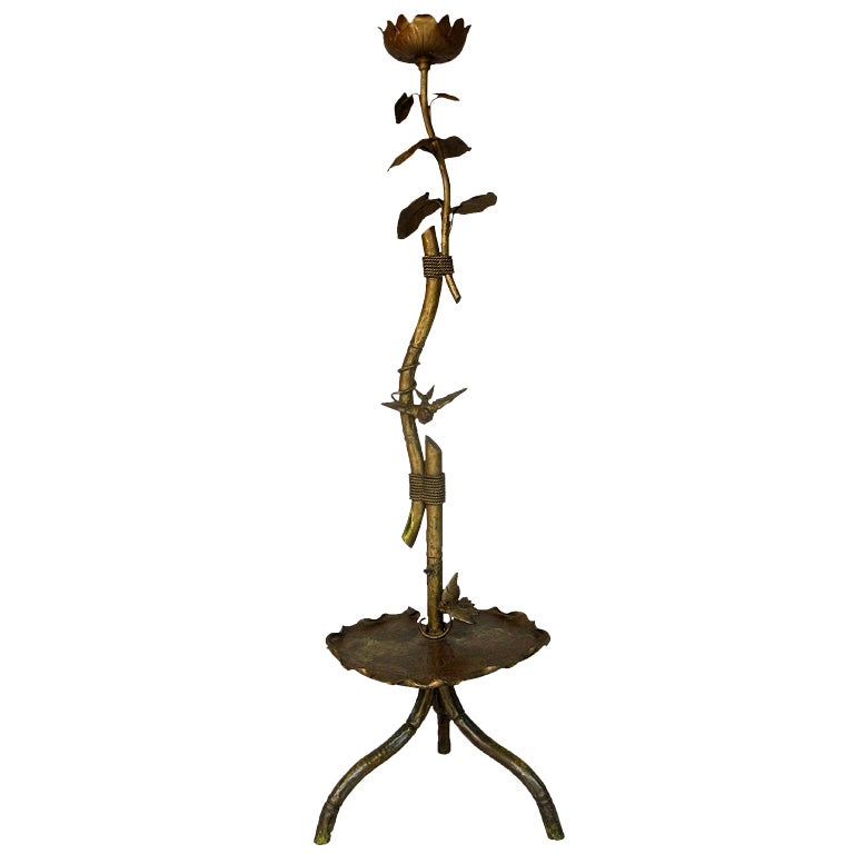 A.C. I.C. Lampadaire en métal doré avec fleur de lotus et oiseau en vente