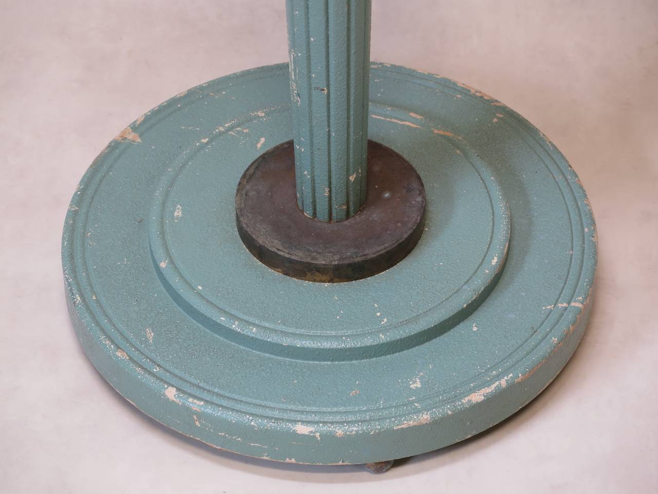 French Art Deco Floor Lamp, circa 1930s For Sale 1