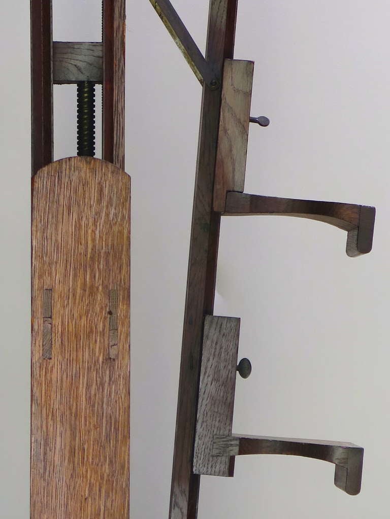 Double Sided Wind-Up Easel - France, 19th Century 2