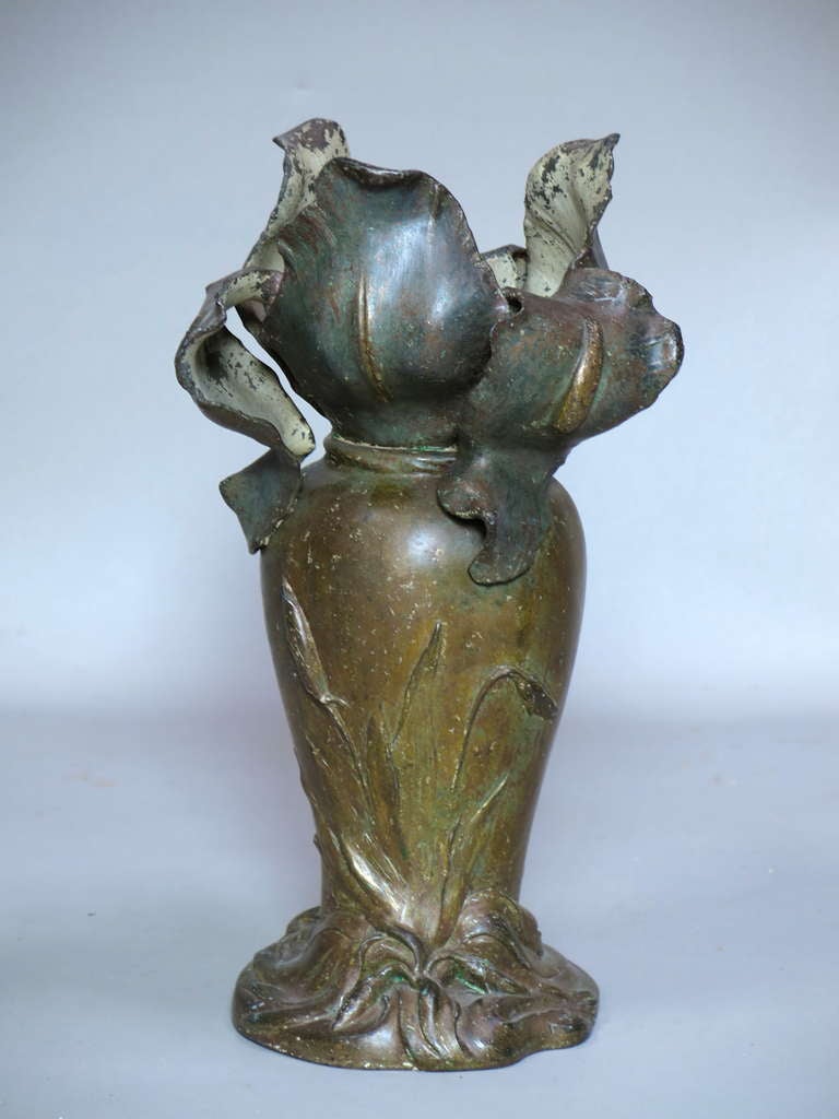 Belge Paire de vases Art nouveau par Van de Voorde - Belgique:: années 1910