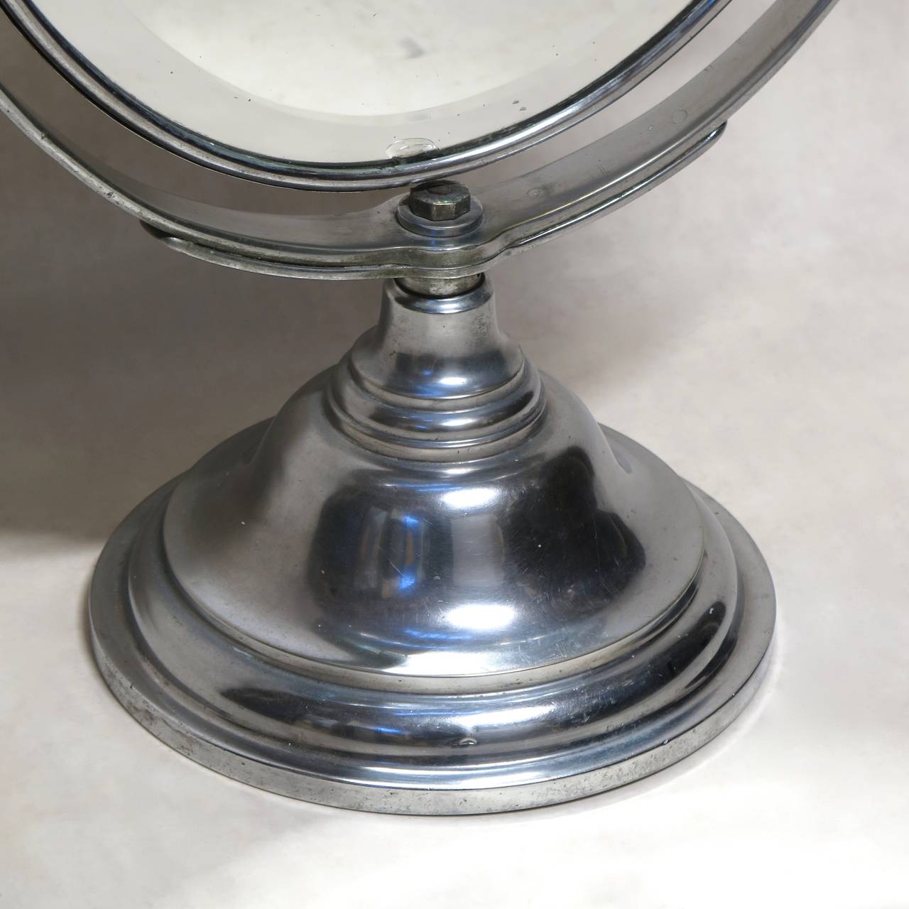 Large Double-Sided Vanity Mirror, France, Early 20th Century In Good Condition For Sale In Isle Sur La Sorgue, Vaucluse