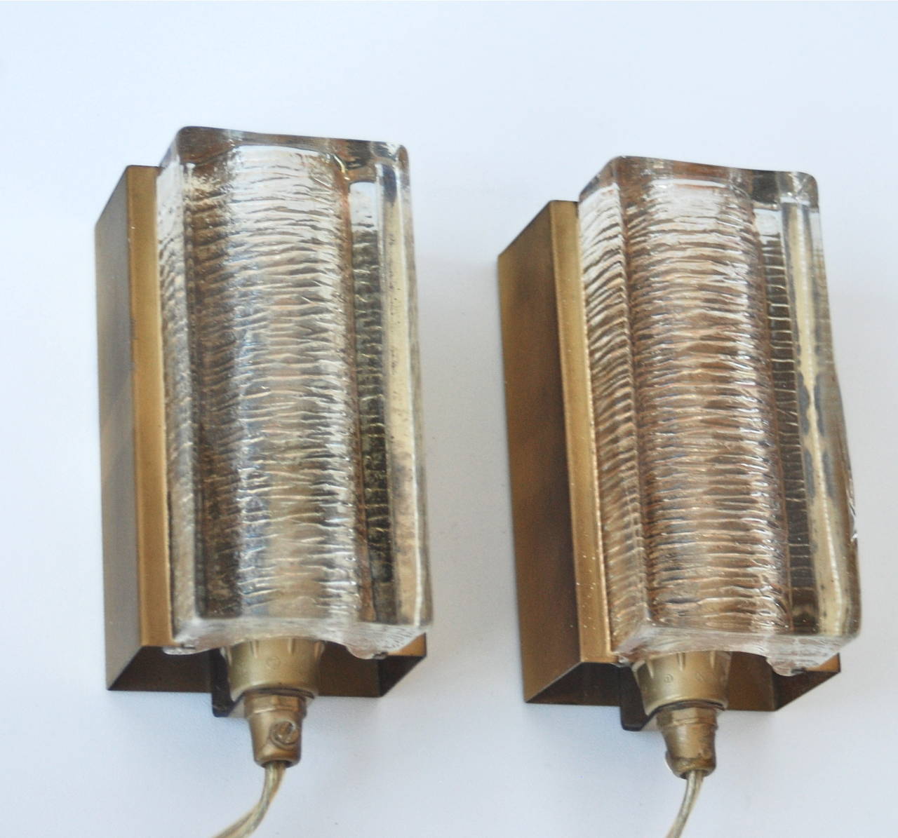 Pair of Mini Wall Lights by Vitrika In Good Condition For Sale In Long Island City, NY