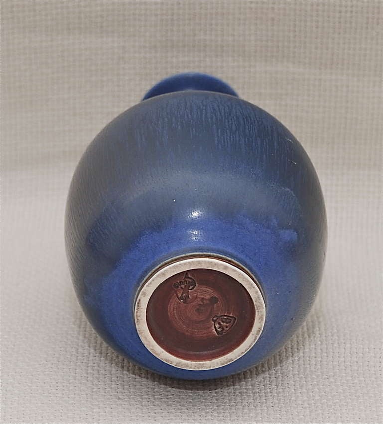Stoneware Vase by Berndt Friberg In Excellent Condition For Sale In Long Island City, NY