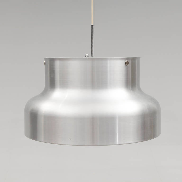 A large pendant Bumling, by Anders Perhson, Ateljé Lyktan AB
Diameter: 24