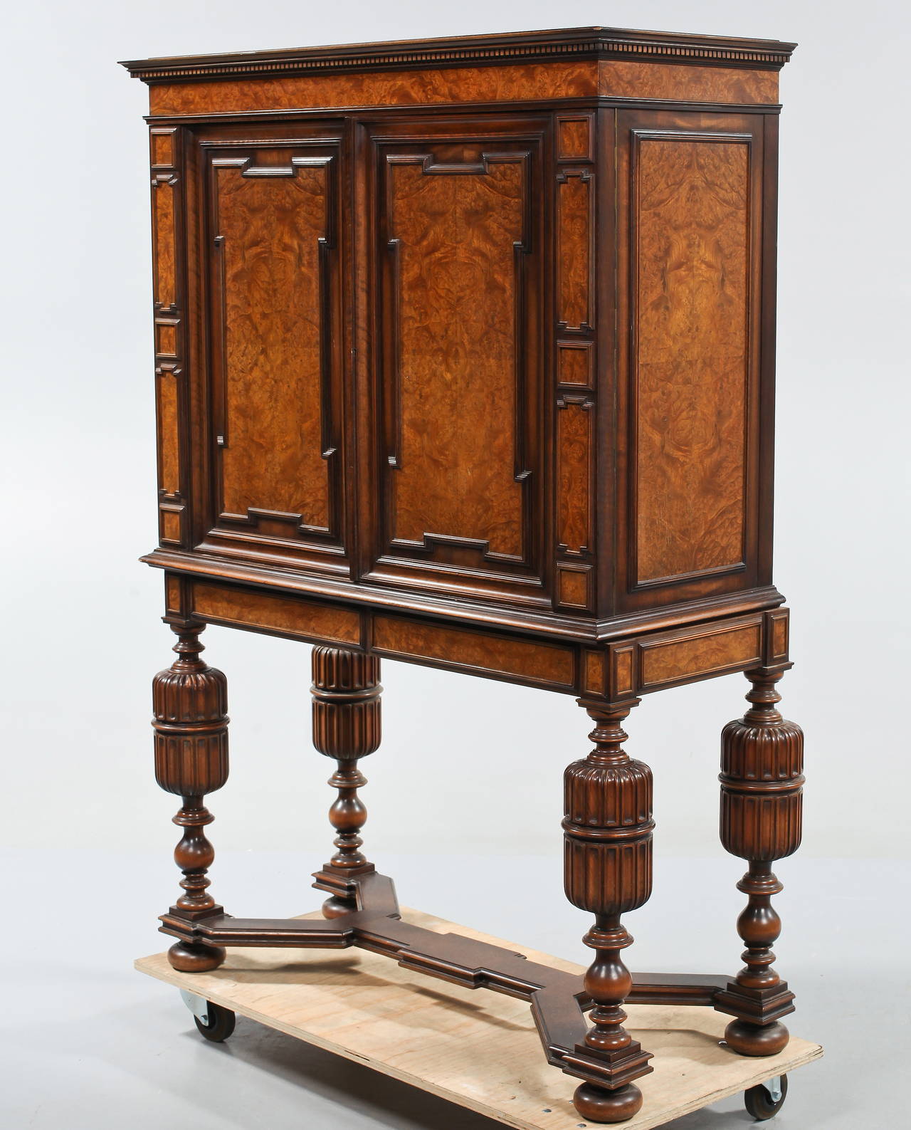 Swedish Cabinet by Nordiska Kompaniet, 1928, Design Possibly by Axel Einar Hjorth