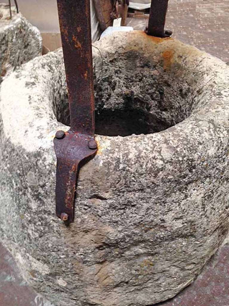 Greek Wellhead