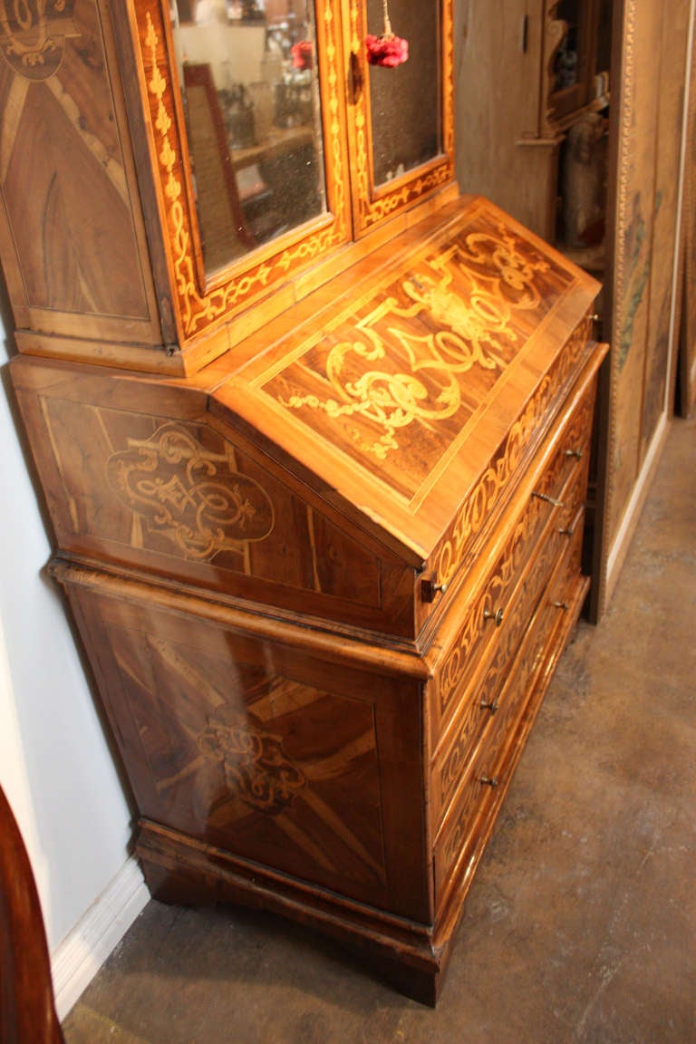 Italian Baroque secretary-bookcase