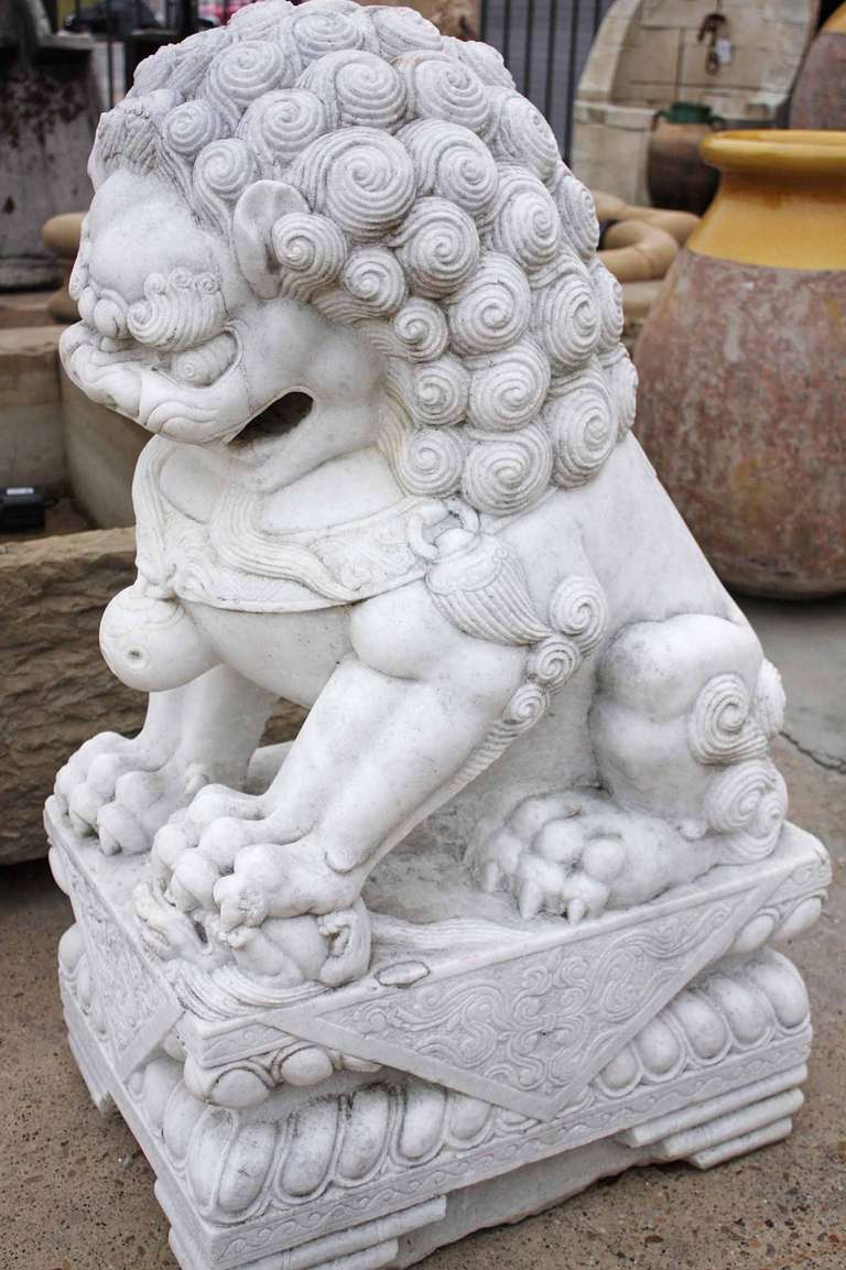 19th Century Pair of Antique White Marble Chinese Foo Dogs, circa 1850