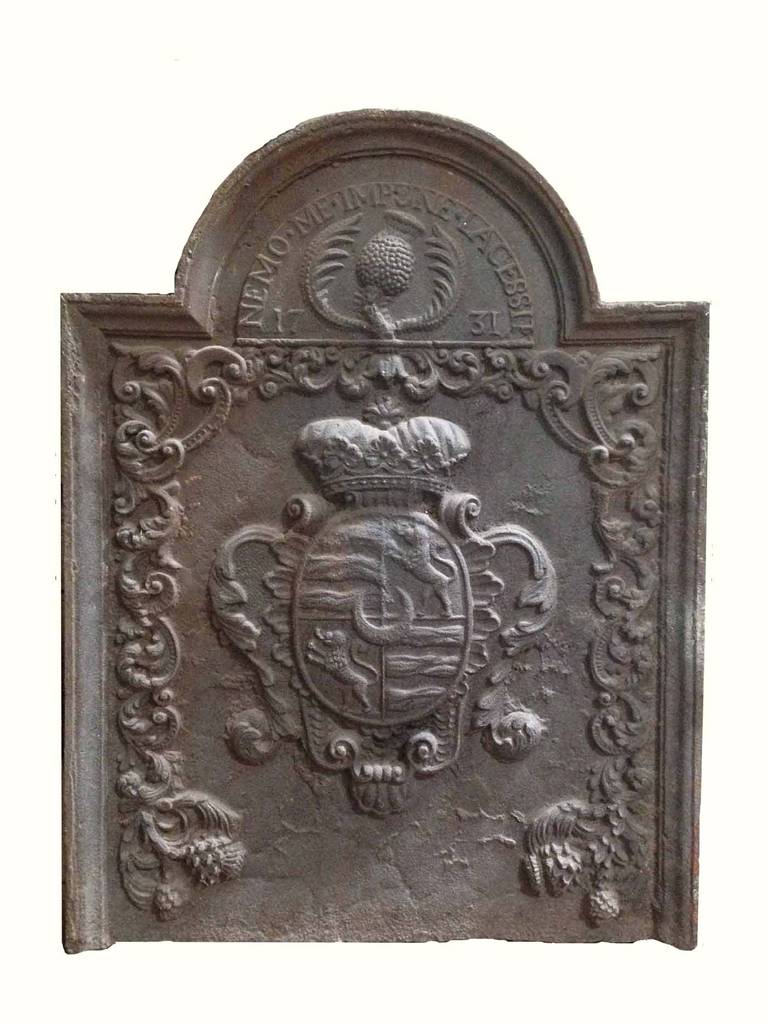 Royal Crest Iron Fireback