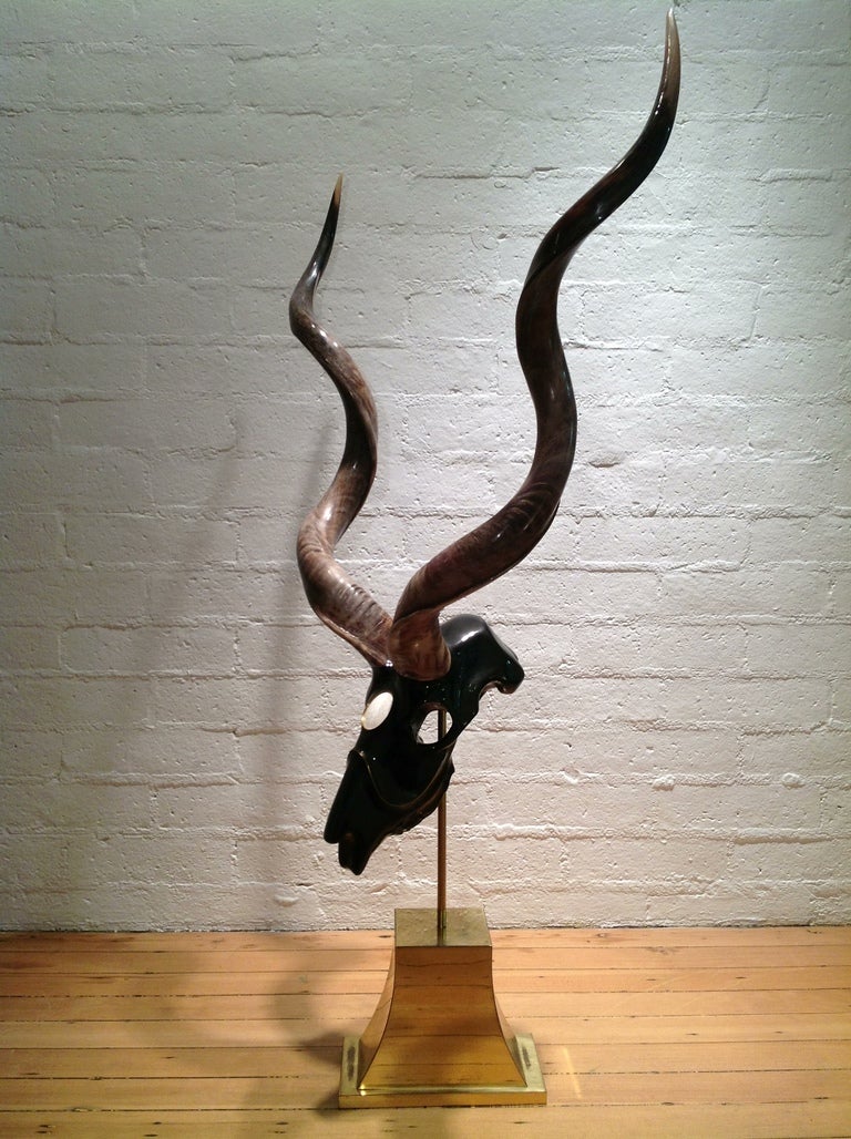 Kudo Sculpture ( signed  Jonson Cornell LTD 1984 ) In Excellent Condition In Palm Springs, CA