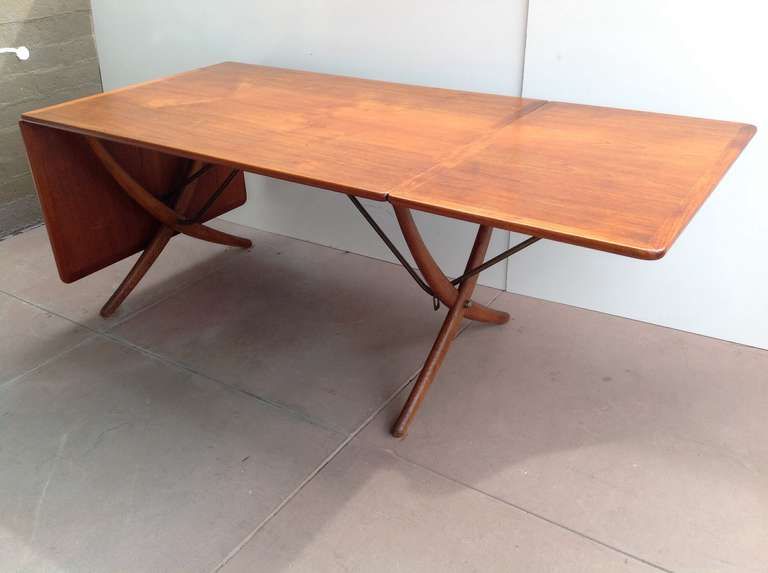 Hans Wegner classic dining table crafted by Andreas Tuck, circa 1950s
Marked Hans Wegner / Andreas 
A
Detailed dimensions:
94