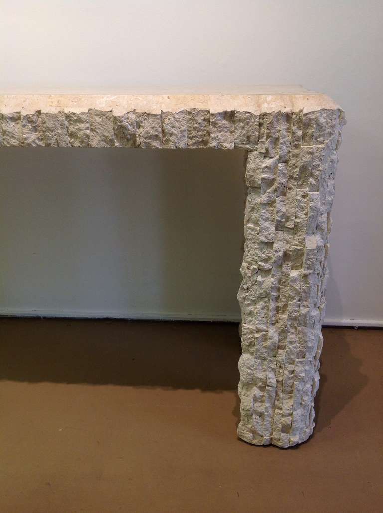 Travertine Console Table by Maitland-Smith In Excellent Condition In Palm Springs, CA