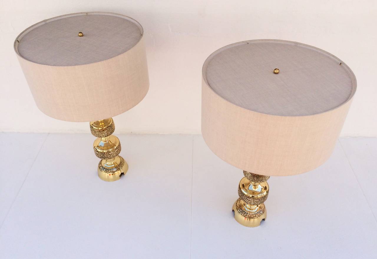 Mid-Century Modern Pair of Polished Brass Table Lamps in the Style of James Mont