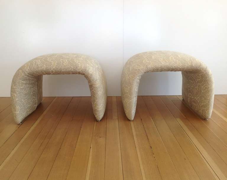 Mid-Century Modern Pair of Small-Scale Benches Designed by Milo Baughman