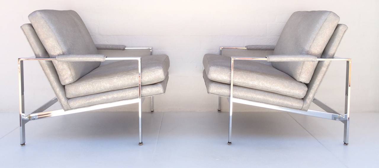 Mid-Century Modern Pair of Lounge Chairs Designed by Milo Baughman for Thayer Coggin