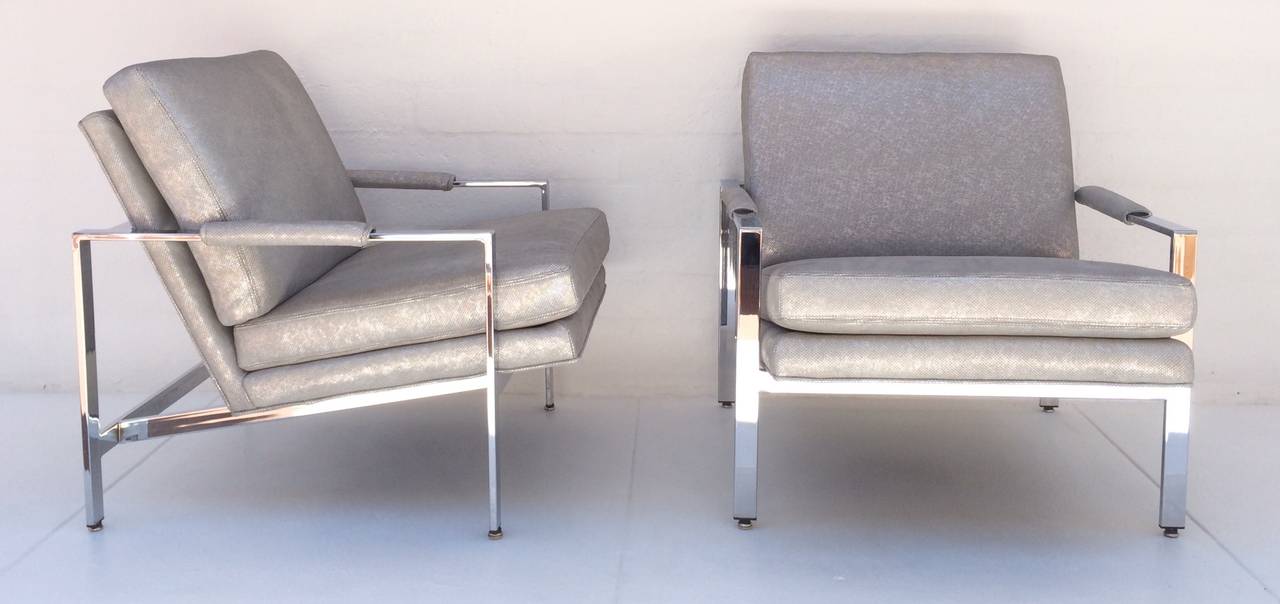 Polished Pair of Lounge Chairs Designed by Milo Baughman for Thayer Coggin