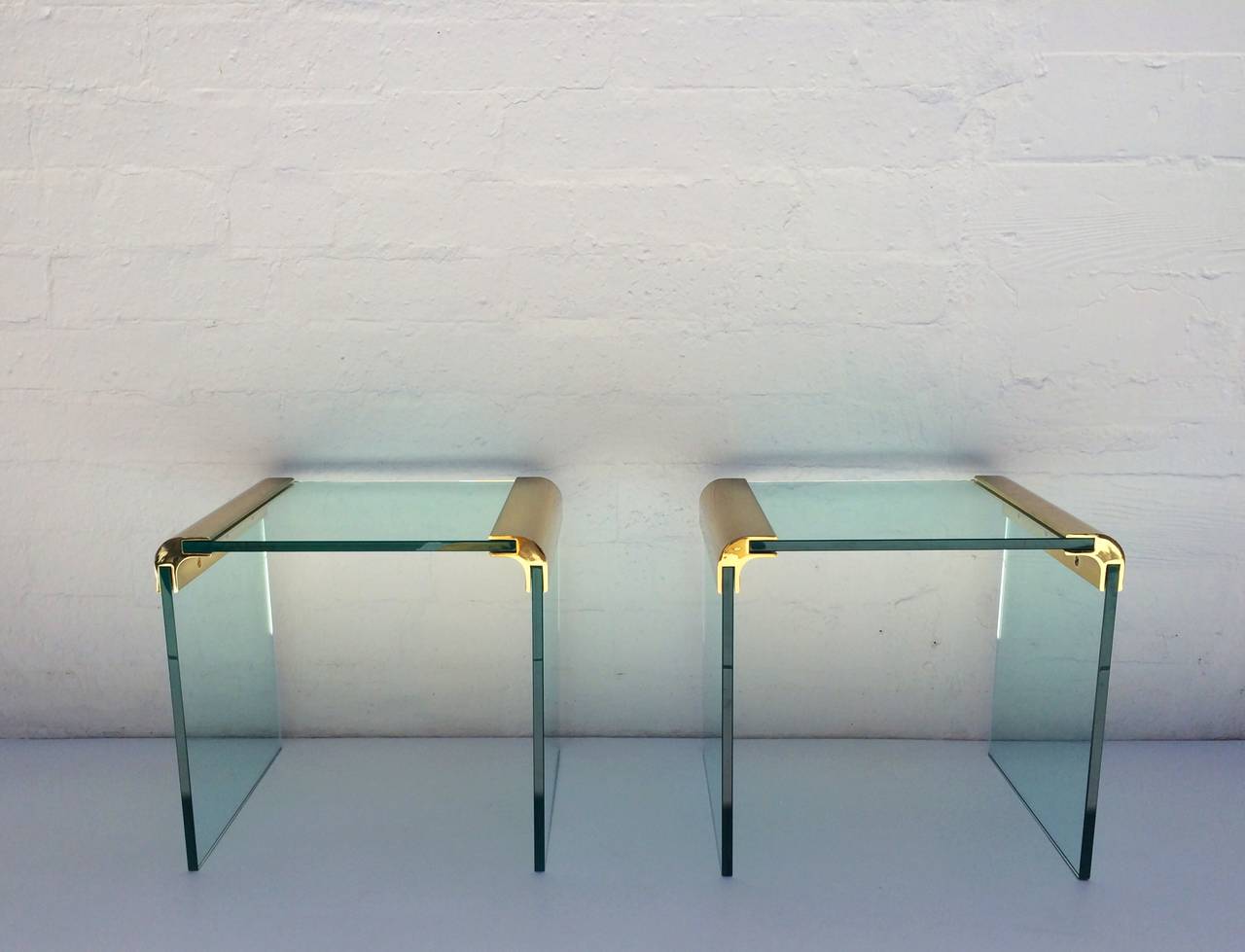 Mid-Century Modern Pair of Polished Brass Side Tables by Pace Collection