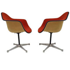 Retro Pair of Eames Upholstered Bucket Swivel Chairs for Herman Miller