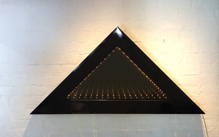 Large Scale Infinity Mirror Light