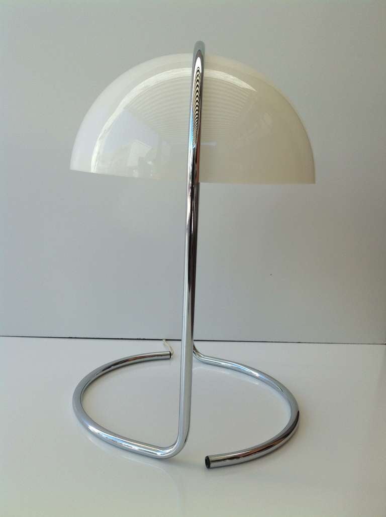 American Acrylic And Chrome Table Lamp Designed By Walter Von Nessen