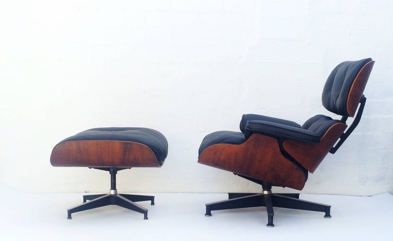Early Rosewood Eames Lounge Chairs with Ottoman 3