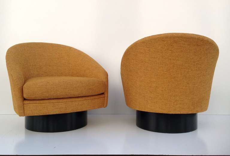 Mid-20th Century A Pair of Swivel Lounge Chairs by Adrian Pearsall