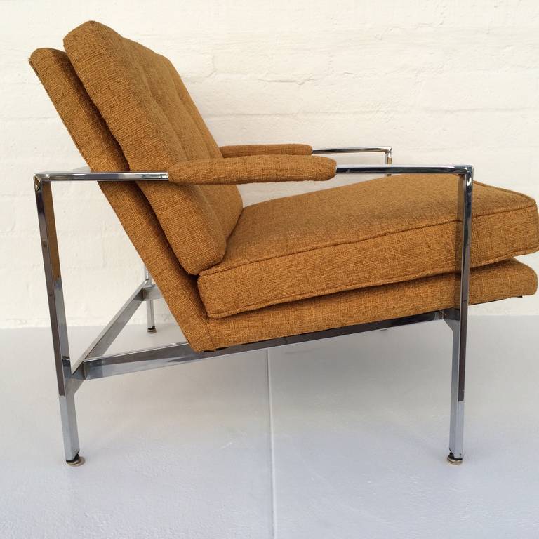 Late 20th Century Pair of Polished Chrome Lounge Chairs Designed by Milo Baughman, circa 1970s