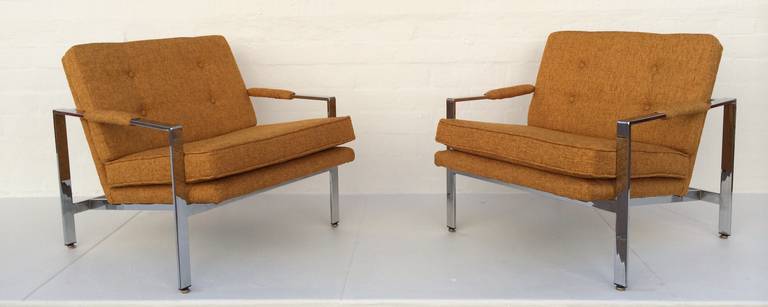American Pair of Polished Chrome Lounge Chairs Designed by Milo Baughman, circa 1970s