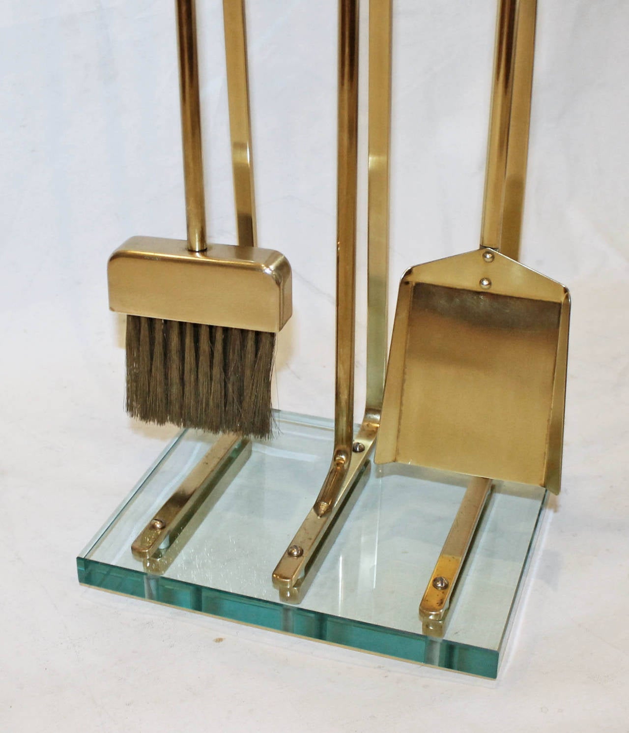Modern Fontana Arte Style Brass and Glass Fireplace Tool Set In Excellent Condition In Palm Springs, CA