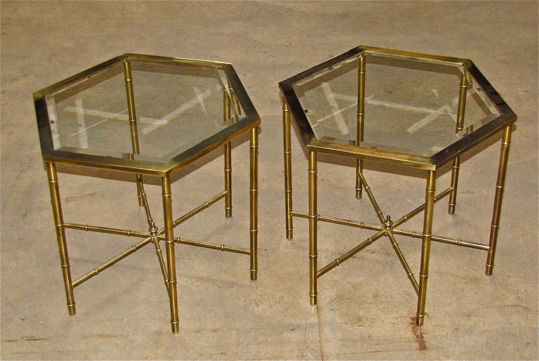 Pair Mastercraft Faux Bamboo Brass Side End Tables In Good Condition In Palm Springs, CA