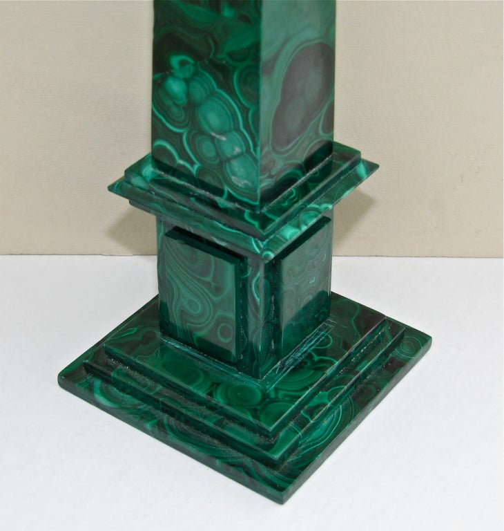 Italian Malachite Obelisk In Excellent Condition In Palm Springs, CA